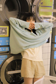 晚上进了女小娟的身体